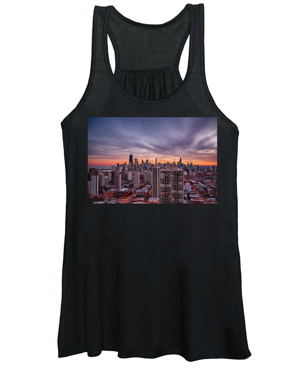 Chicago Women's Tank Top featuring the photograph Chicago Sunsetscape by Raf Winterpacht