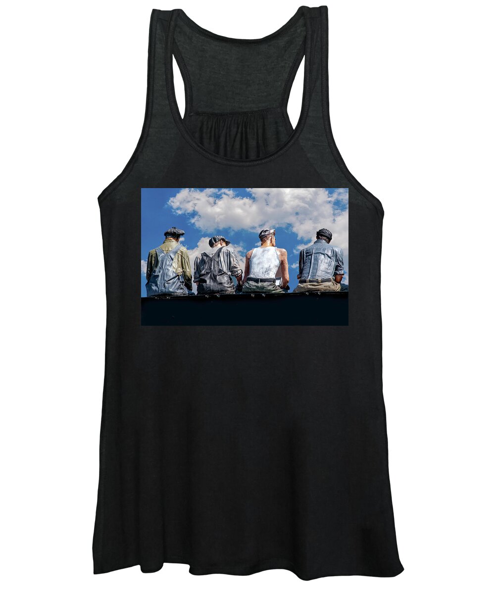 Ironworkers Eating Lunch Women's Tank Top featuring the photograph Iron worker's eating lunch by Xavier Cardell