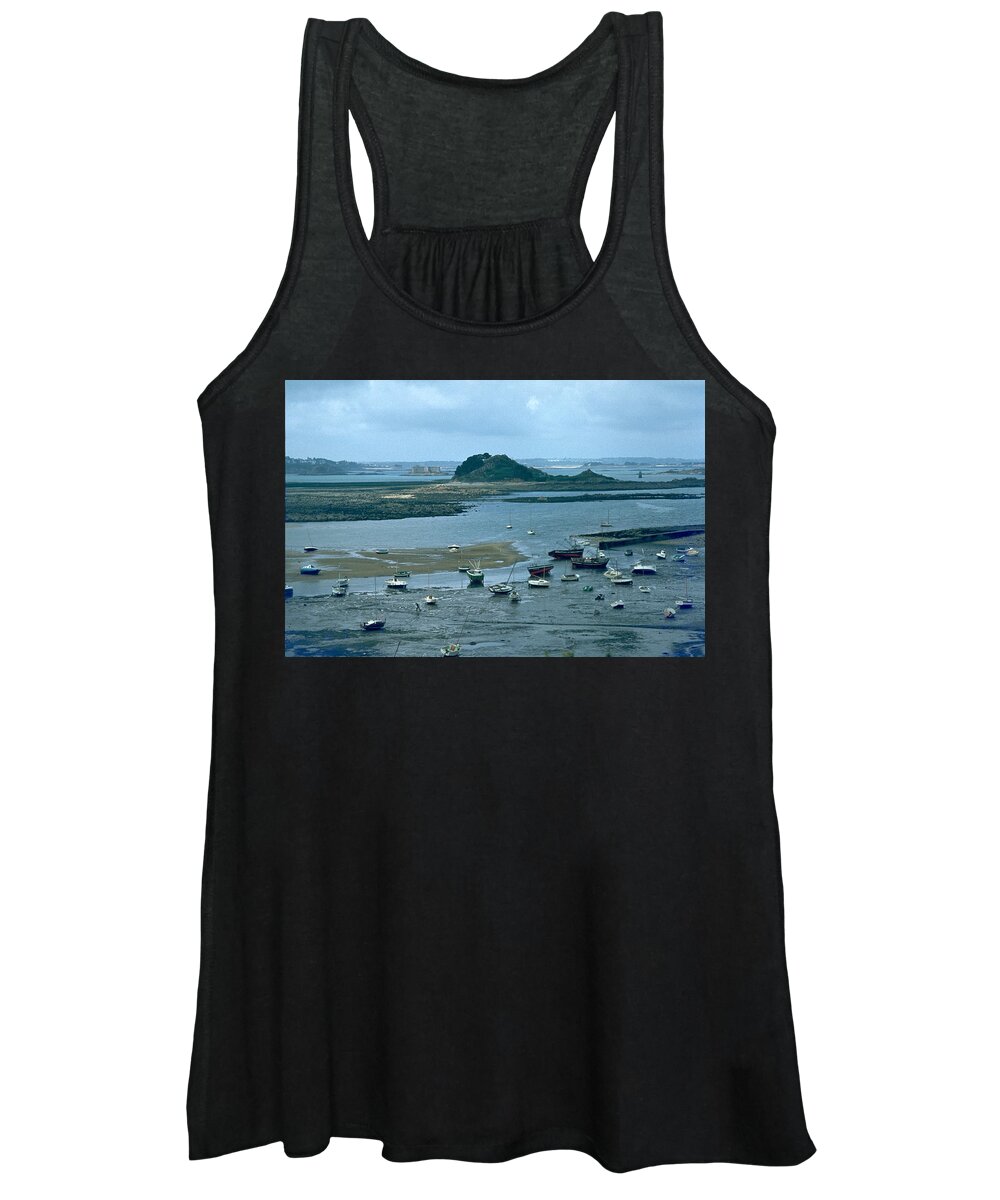 Low Tide Women's Tank Top featuring the photograph Low tide by Flavia Westerwelle