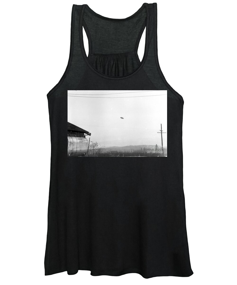 Science Women's Tank Top featuring the photograph Mcminnville Ufo Sighting, 1950 by Science Source
