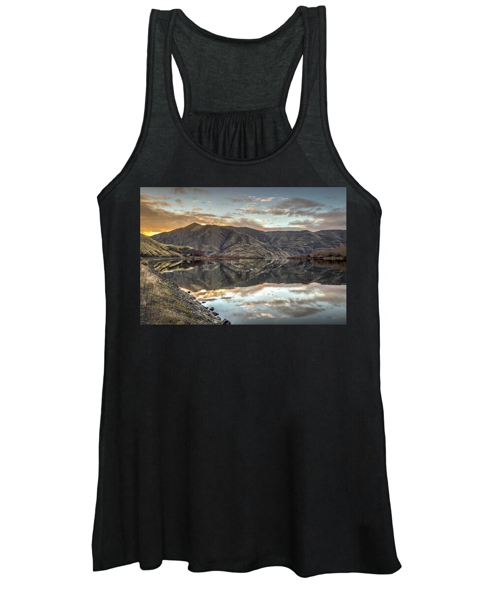 Lewiston Idaho Clarkston Washington Id Wa Lewis Clark Lc Valley Landscape River Clearwater Chief Timothy State Park Reflection Sunset Women's Tank Top featuring the photograph Road to Chief Timothy by Brad Stinson