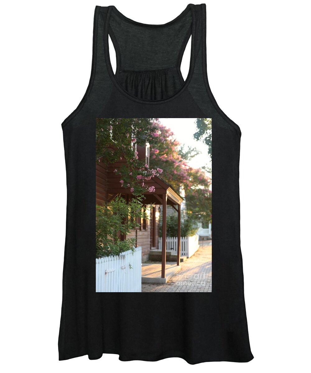Colonial Williamsburg Women's Tank Top featuring the photograph September in Williamsburg by Lara Morrison