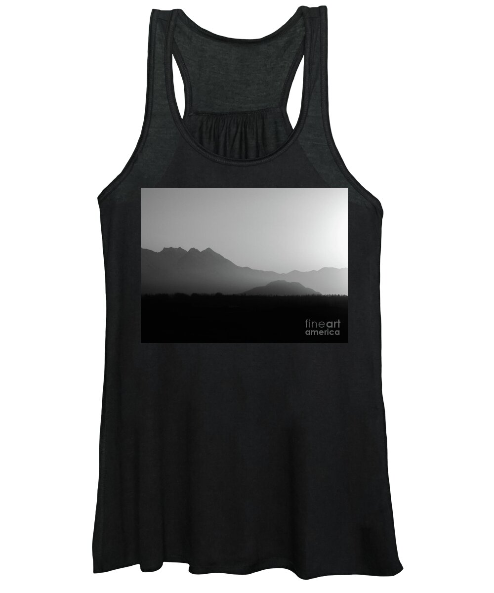 Butte Women's Tank Top featuring the photograph Bodenburg Butte at Sunrise by Kimberly Blom-Roemer