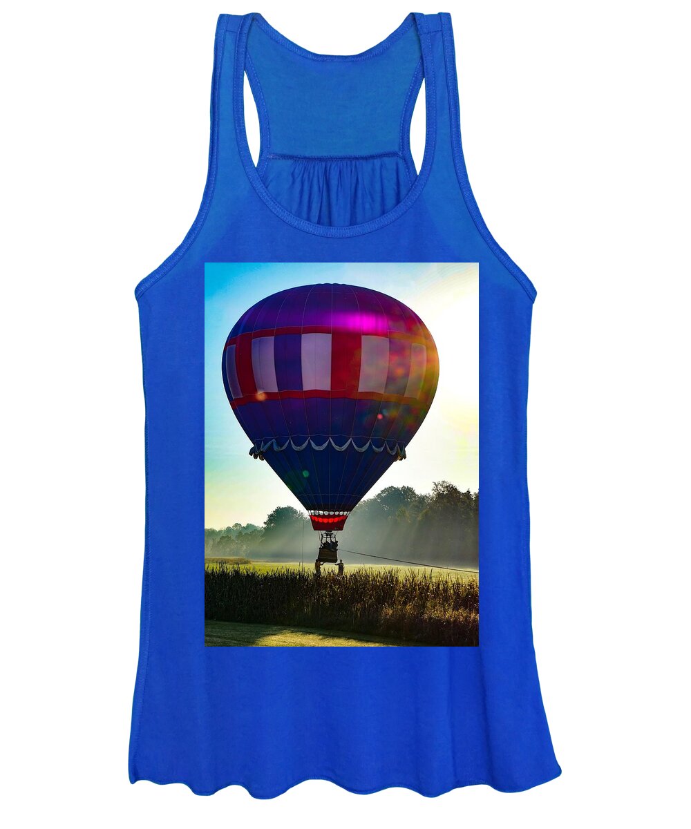  Women's Tank Top featuring the photograph Perfect Landing by Kendall McKernon