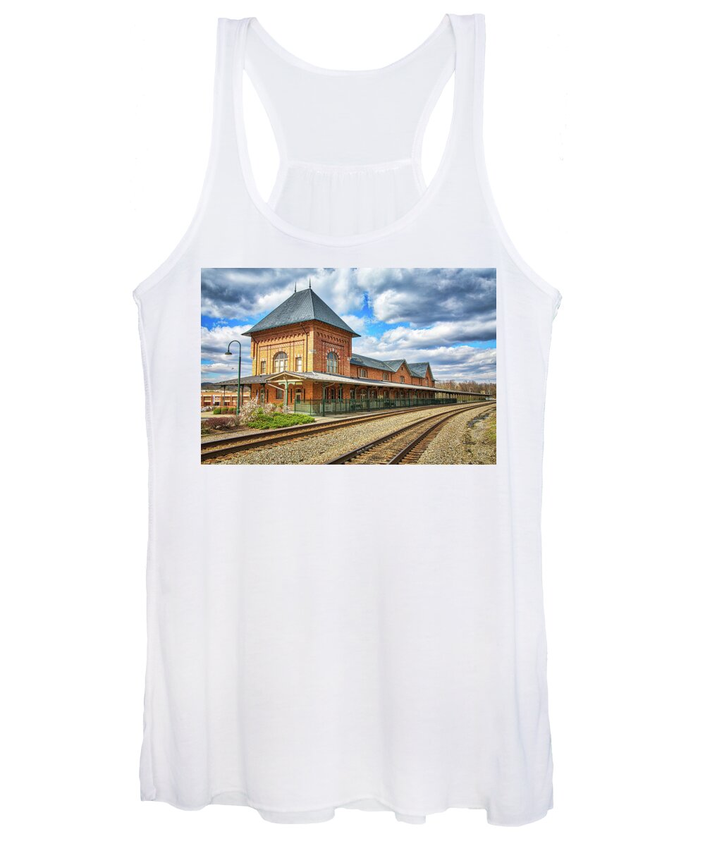 Bristol Women's Tank Top featuring the photograph Bristol Train Station by Dale R Carlson