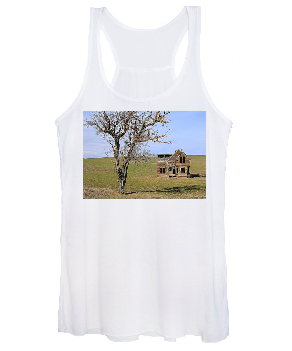 Oregon Women's Tank Top featuring the photograph Memories by Steve Warnstaff