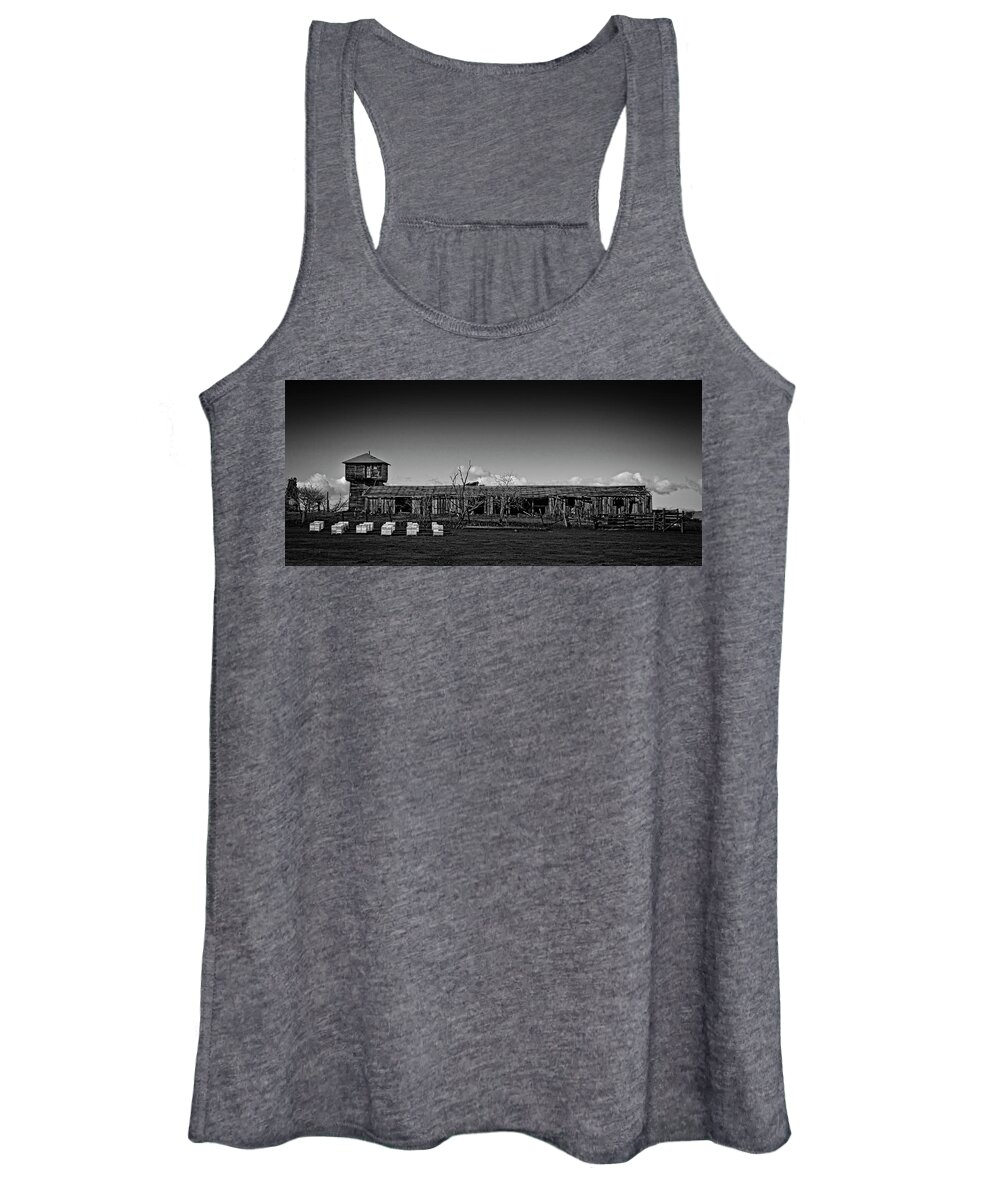 Old Barn. Windmill. Behive Women's Tank Top featuring the photograph Beehive Farm by Bruce Bottomley