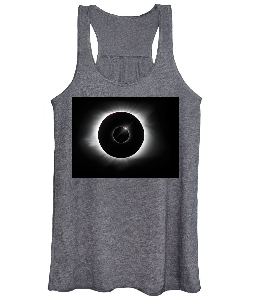 Total Solar Eclipse Women's Tank Top featuring the photograph Blinkless by Art Cole