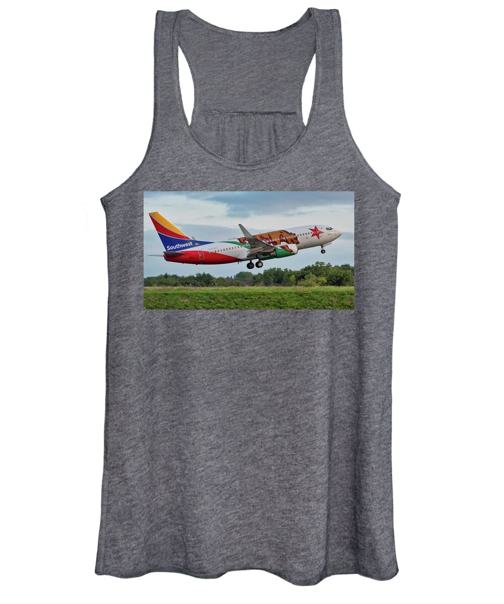 737 Women's Tank Top featuring the photograph California One by Guy Whiteley