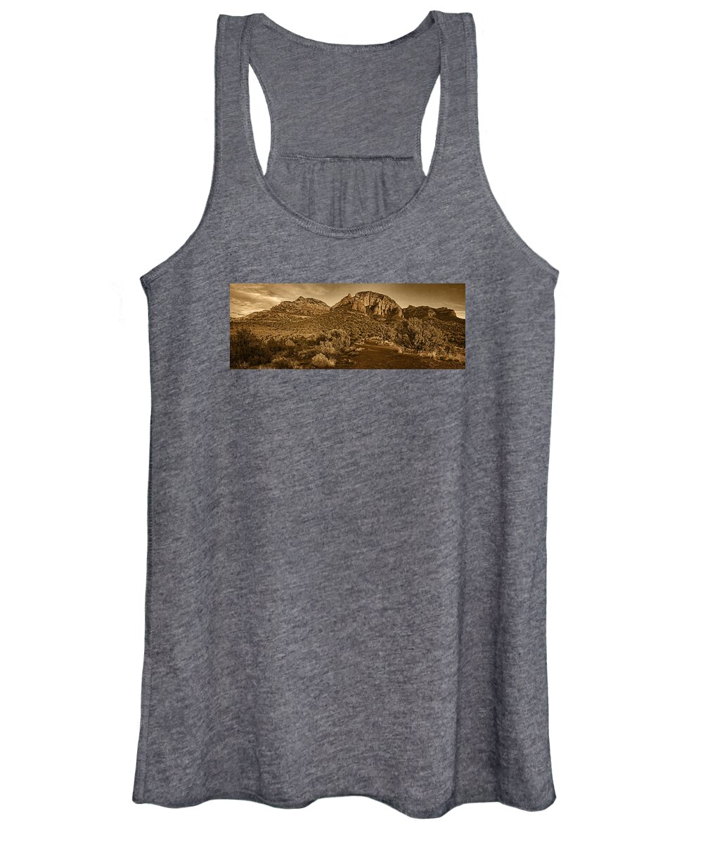 Dry Creek Vista Women's Tank Top featuring the photograph Evening at Dry Creek Vista Tnt by Theo O'Connor