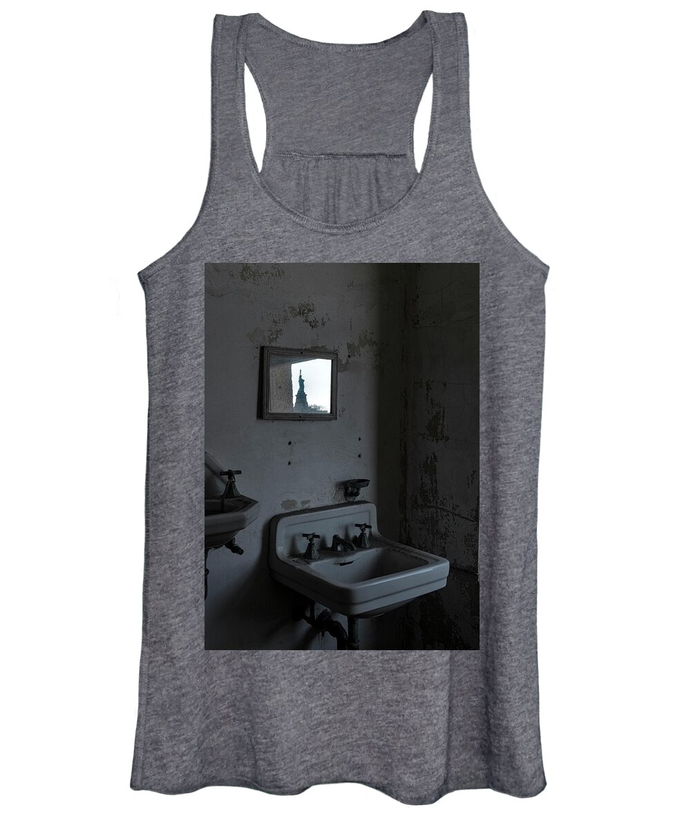 Jersey City New Jersey Women's Tank Top featuring the photograph Lady Liberty In The Mirror by Tom Singleton