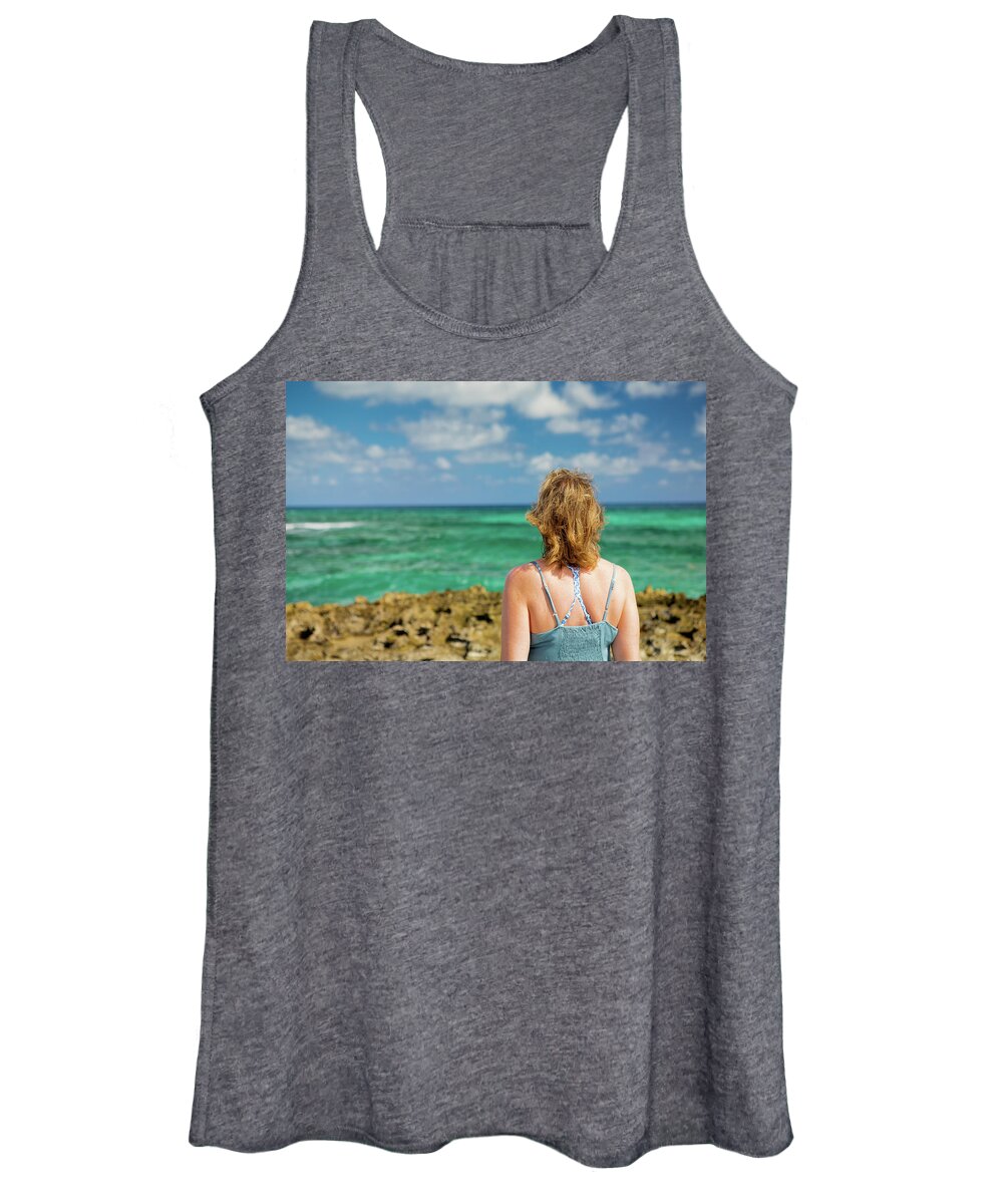 Breezy Women's Tank Top featuring the photograph Looking Out by David Buhler