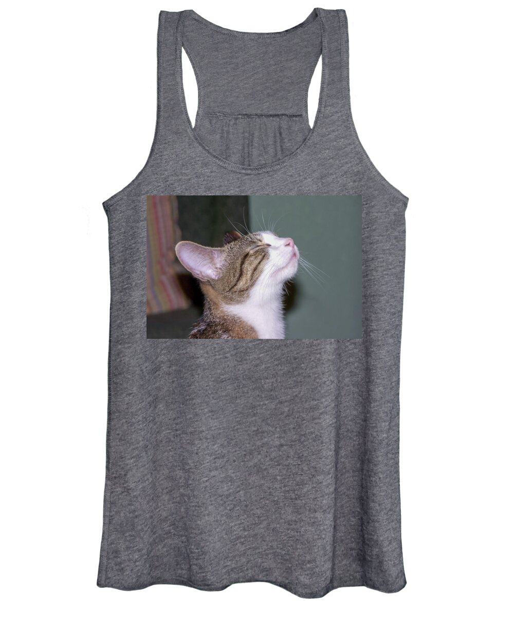 Kitty Women's Tank Top featuring the photograph So Pleased by Chuck Shafer