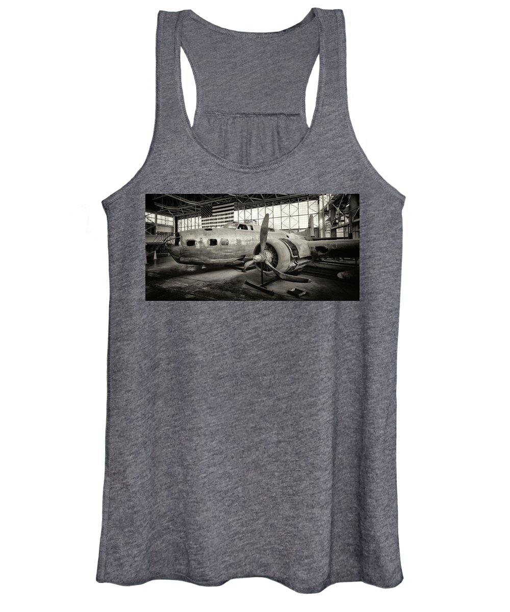 Pearl Harbor Women's Tank Top featuring the photograph Arrested Decay by American Landscapes