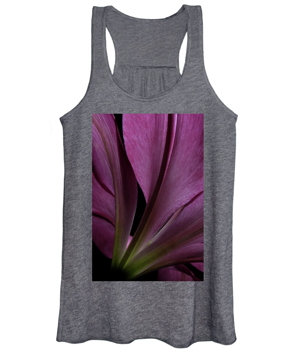 Botanical Women's Tank Top featuring the photograph Lily 4148 by Julie Powell