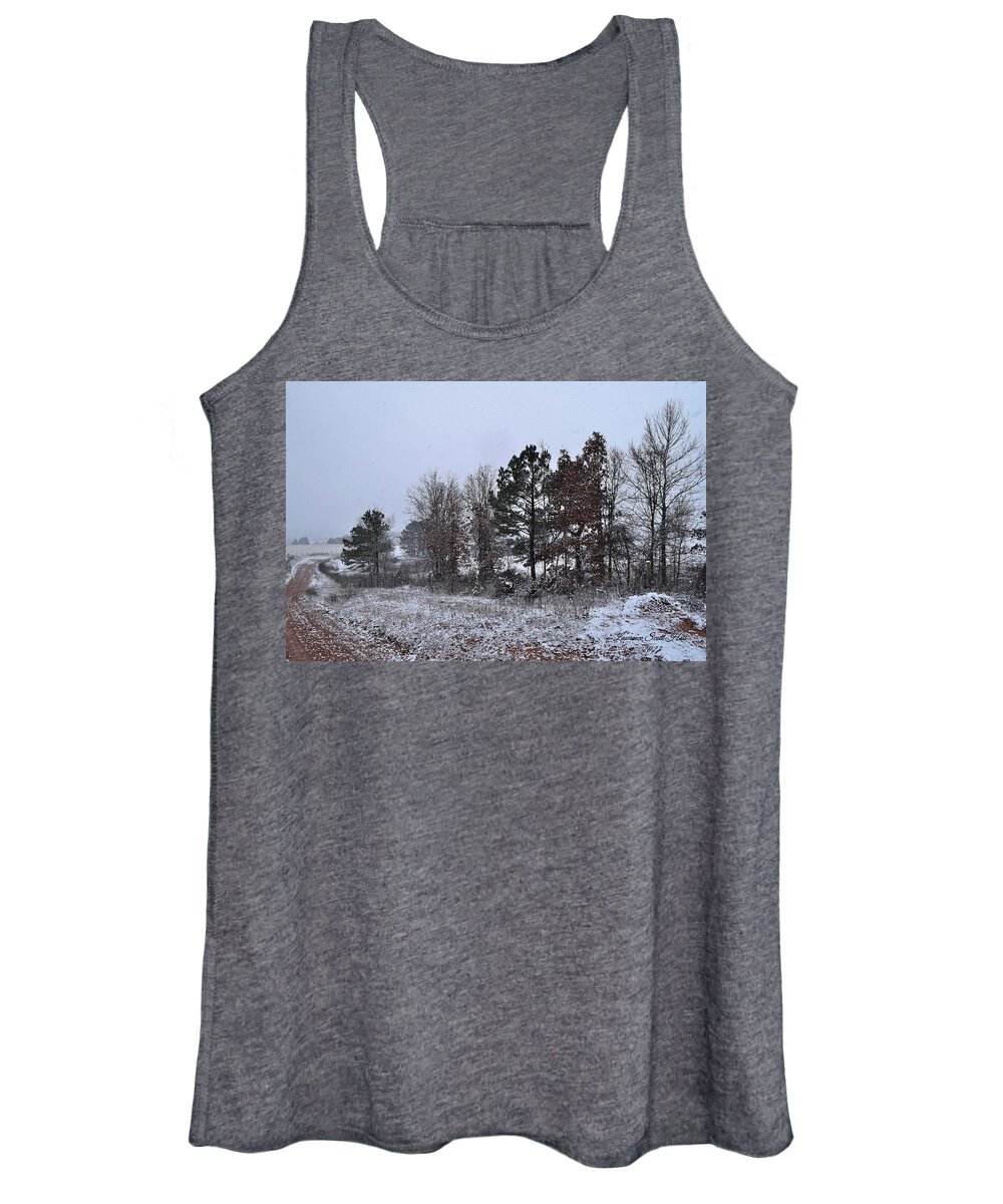 Winter Women's Tank Top featuring the photograph Ozark Snow 4 by Lawrence Hess