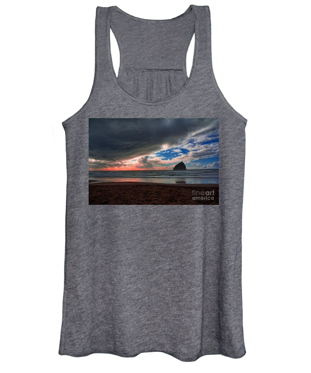 Sunset Women's Tank Top featuring the photograph Pacific Sunset by Chriss Pagani