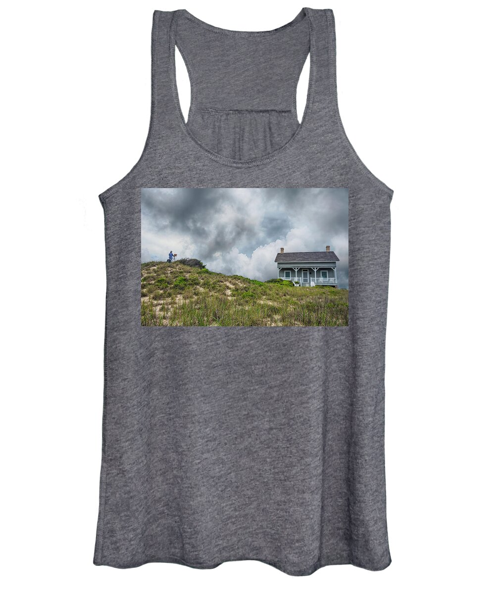 Art Women's Tank Top featuring the photograph Painter on the Hill by WAZgriffin Digital