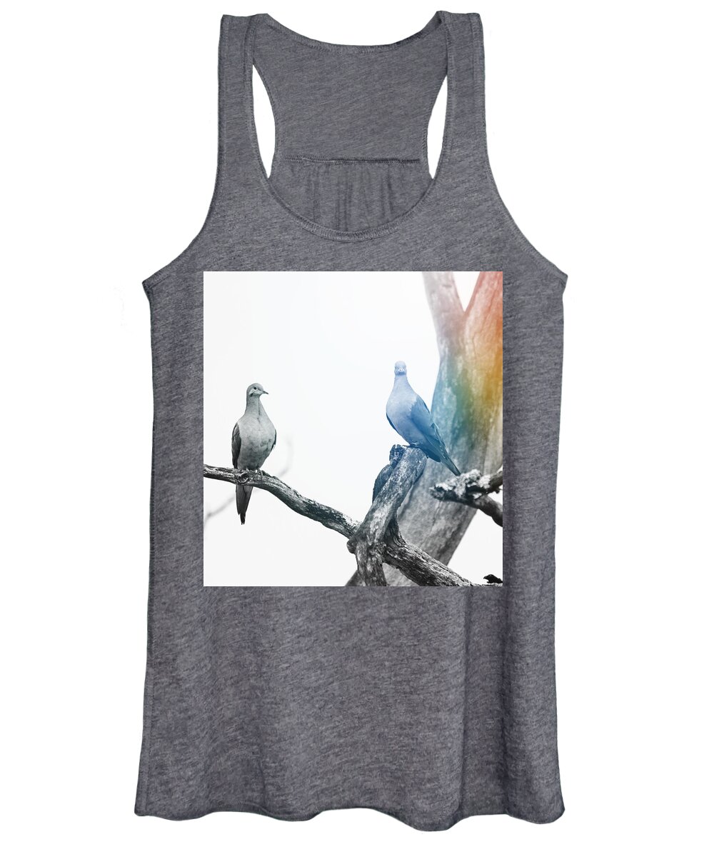  Women's Tank Top featuring the photograph You're Pretty by Valerie Greene
