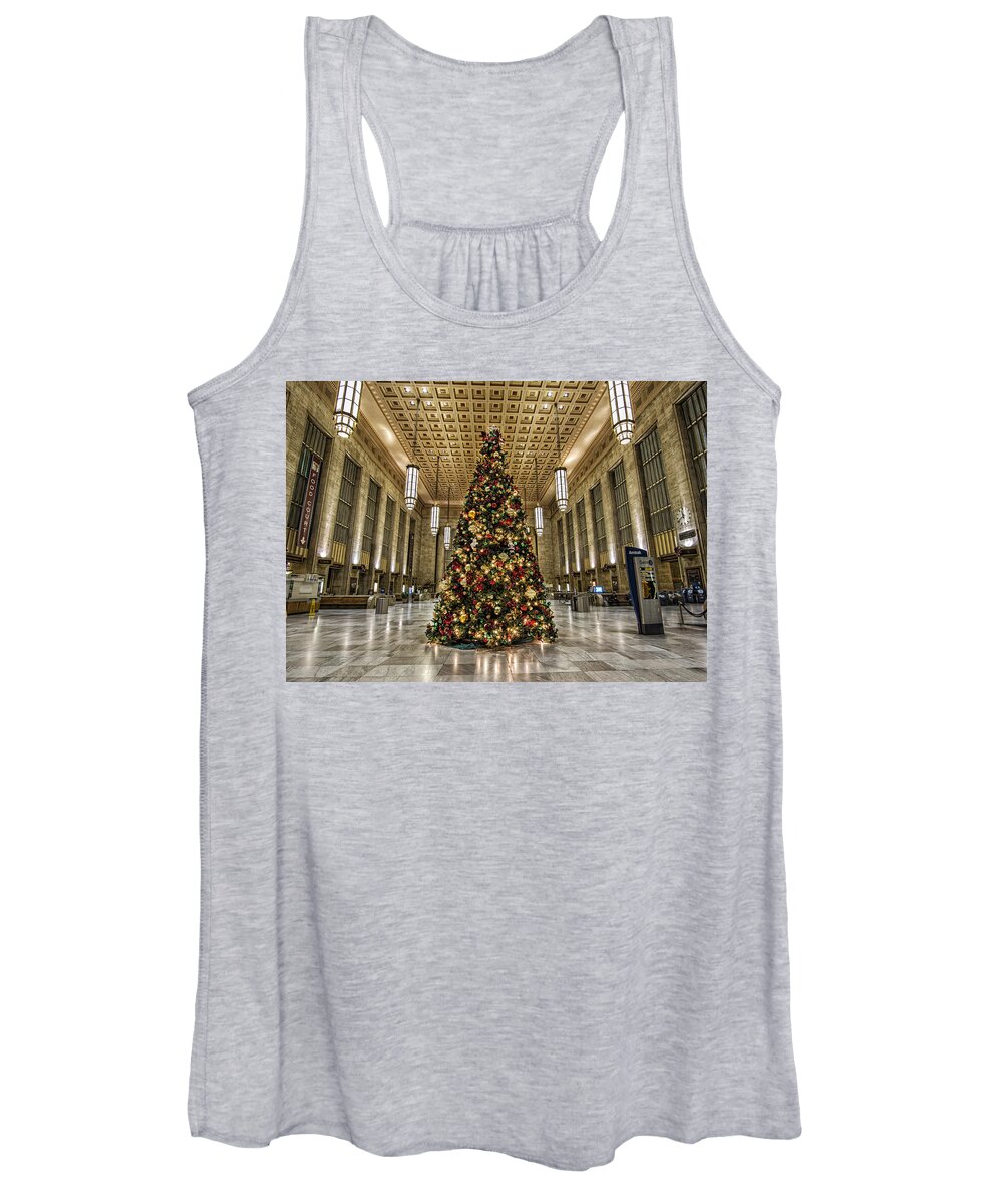 Christmas Women's Tank Top featuring the photograph Christmas on 30th street by Rob Dietrich
