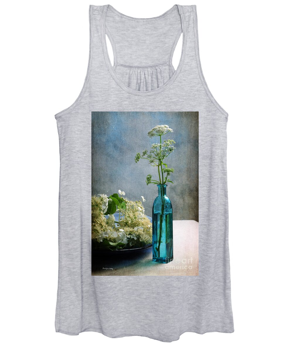 Weed Women's Tank Top featuring the photograph Good Company by Randi Grace Nilsberg