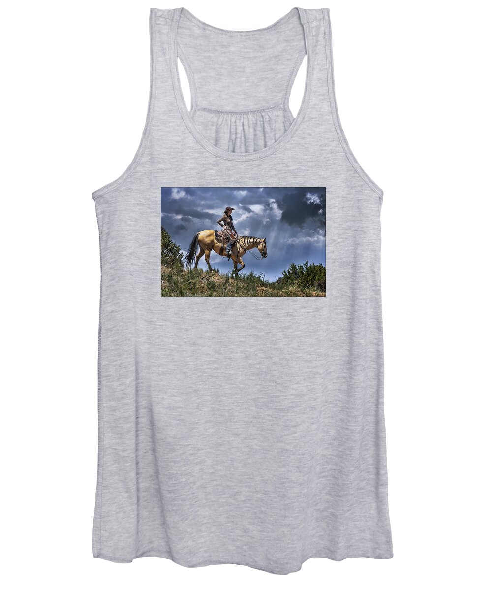Horse Women's Tank Top featuring the photograph Homeward Bound by Priscilla Burgers