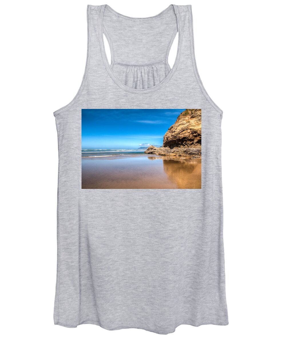 Hug Point Women's Tank Top featuring the photograph Hug Point 0073 by Kristina Rinell