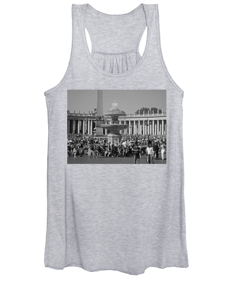 Vatican Women's Tank Top featuring the photograph Meet me at the Fountain by David Rucker