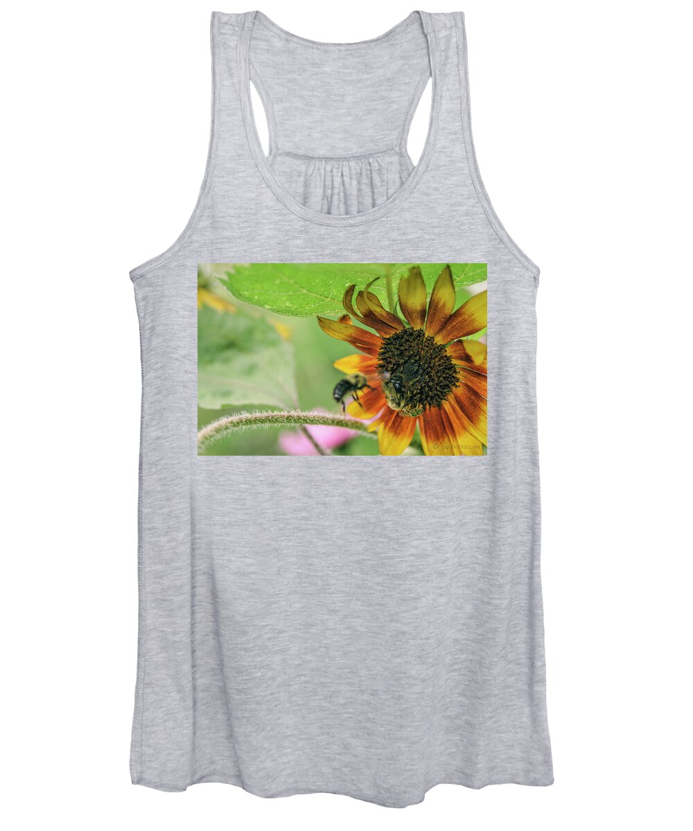  Women's Tank Top featuring the photograph Coming In..... by Paul Vitko