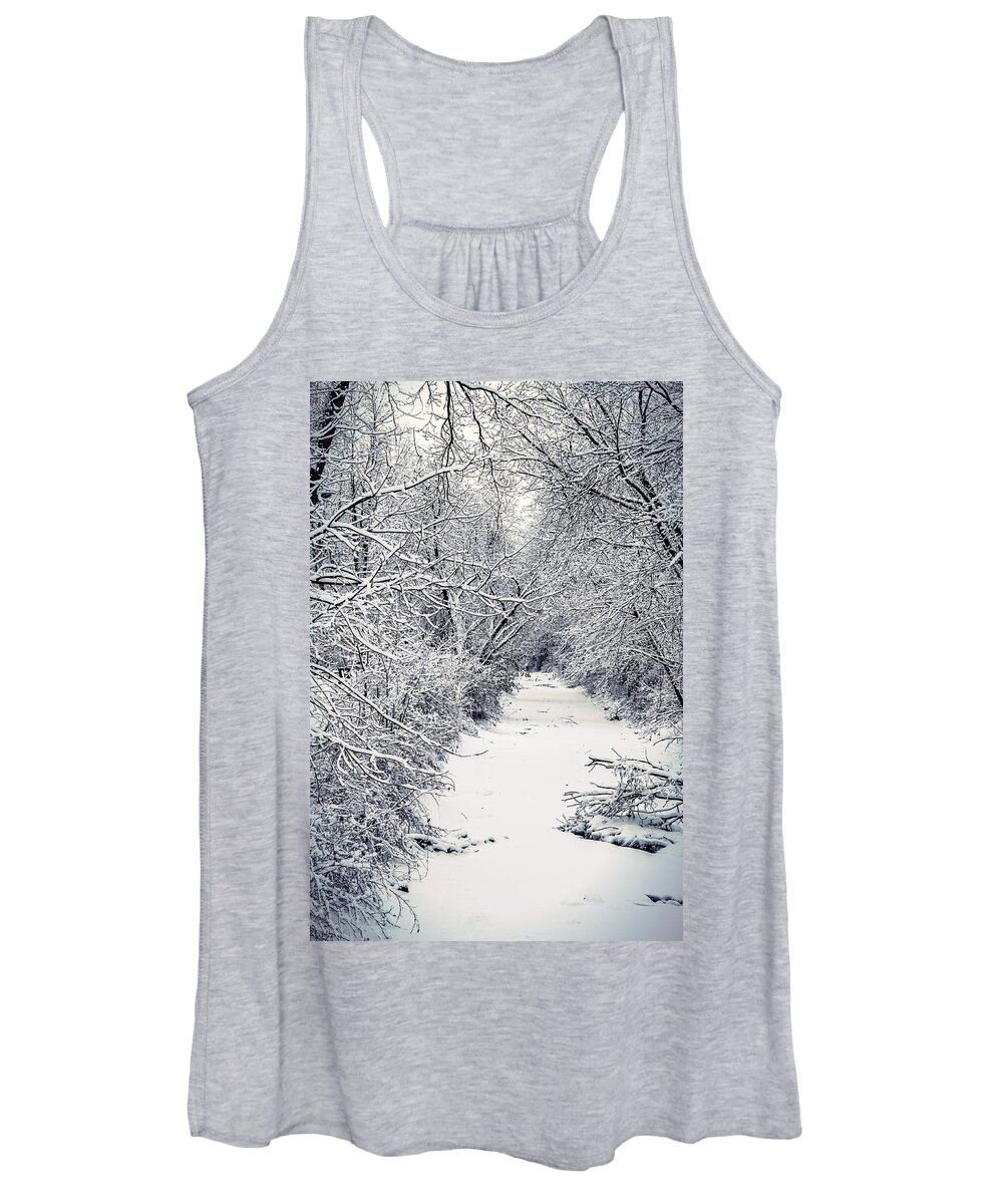  Women's Tank Top featuring the photograph Frosted Feeder by Kendall McKernon