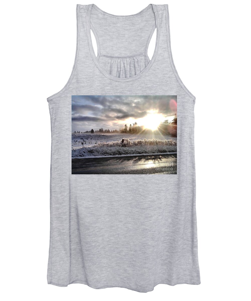 Sunrise Women's Tank Top featuring the photograph Hope by Rory Siegel