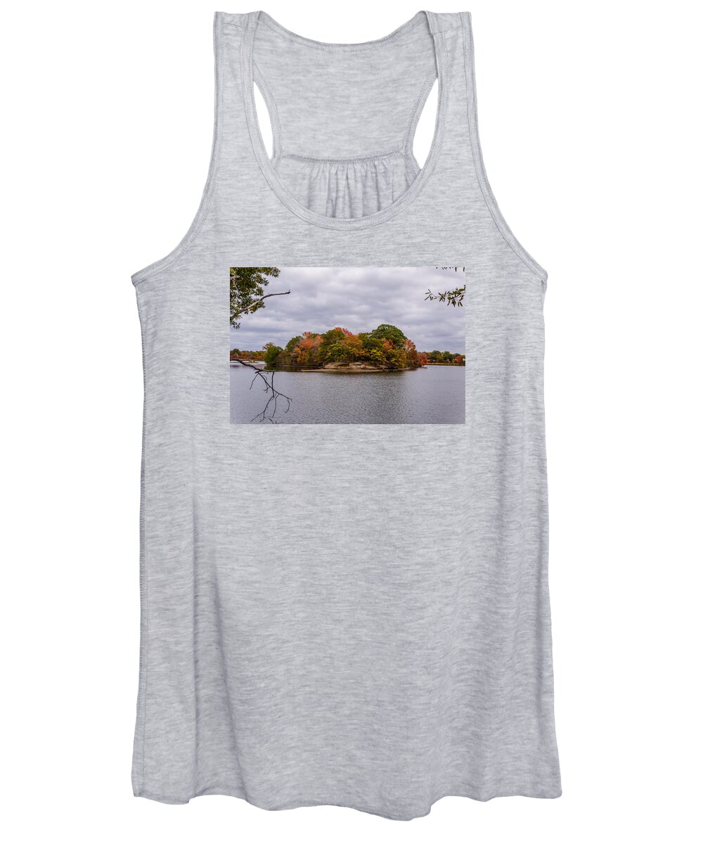 Park Women's Tank Top featuring the photograph Natco lake by SAURAVphoto Online Store