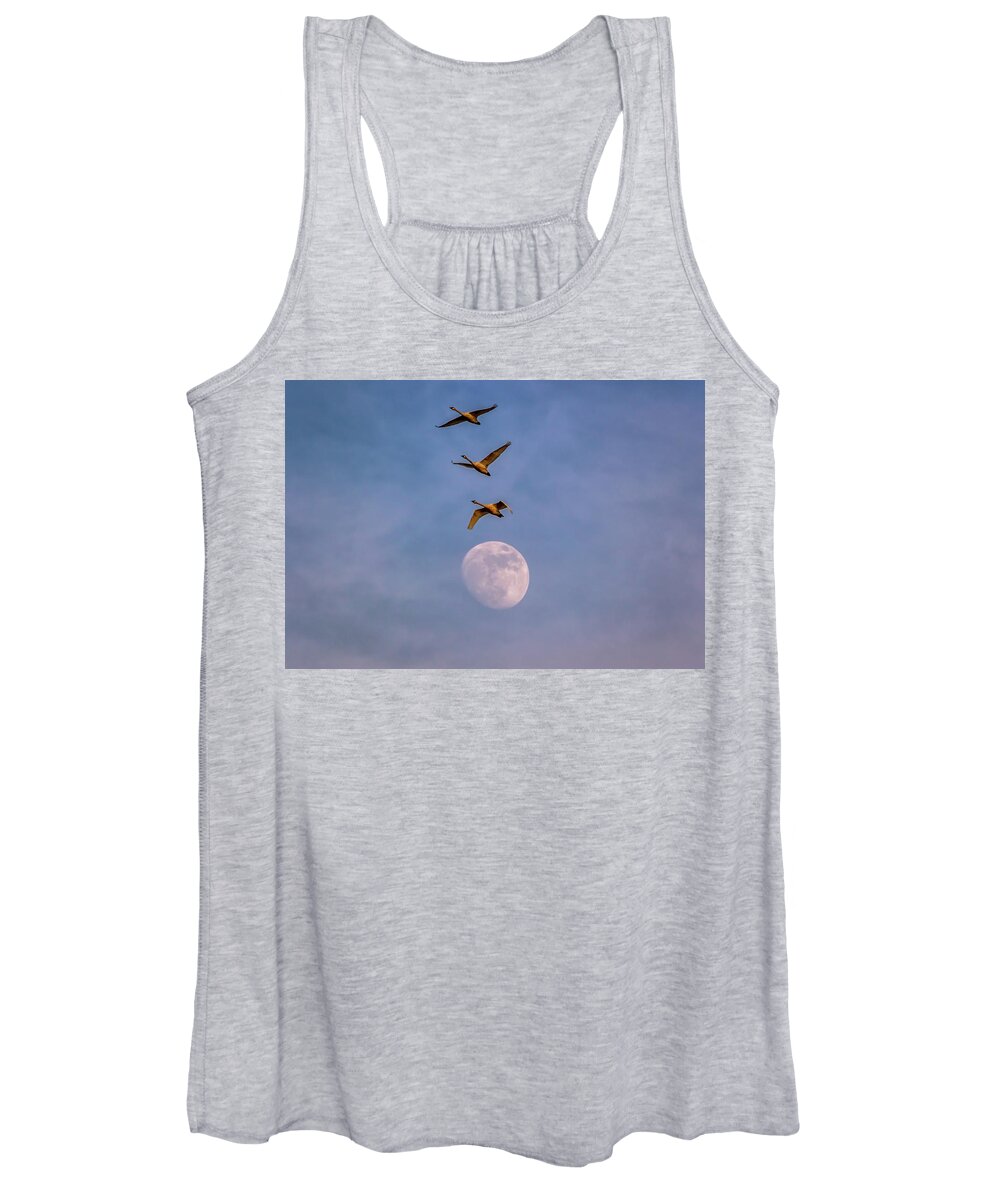 Oregon Women's Tank Top featuring the photograph Over the Moon by Marc Crumpler