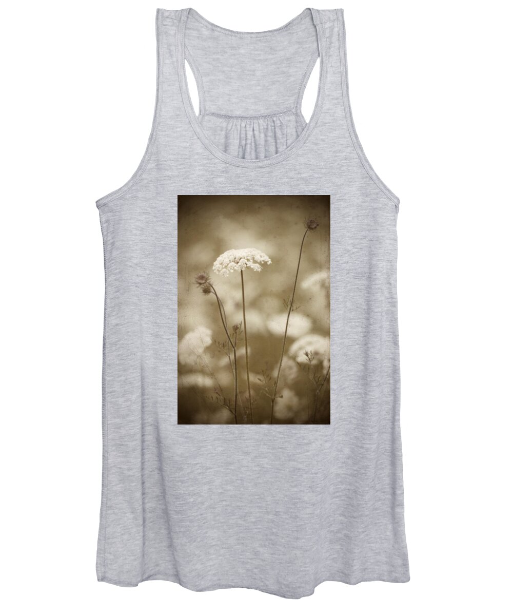 Flower Women's Tank Top featuring the photograph Queen Anne Lace by Jeff Mize