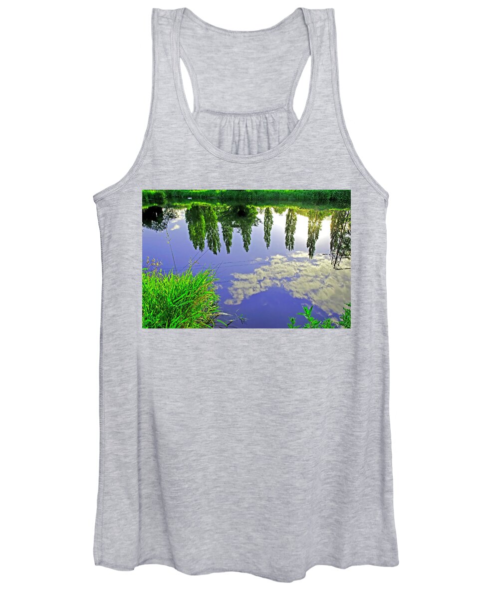 Europe Women's Tank Top featuring the photograph The River Trent Reveals by Rod Johnson