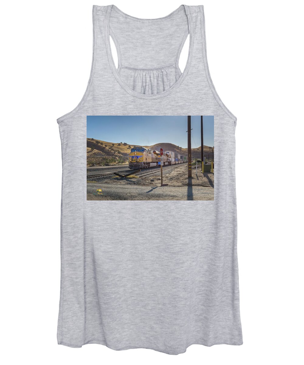 Freight Trains Women's Tank Top featuring the photograph Up7472 by Jim Thompson