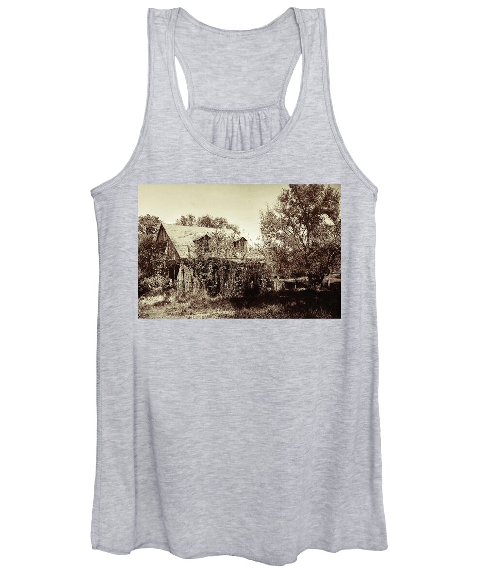 New Mexico Women's Tank Top featuring the photograph Abandoned farm house by Segura Shaw Photography