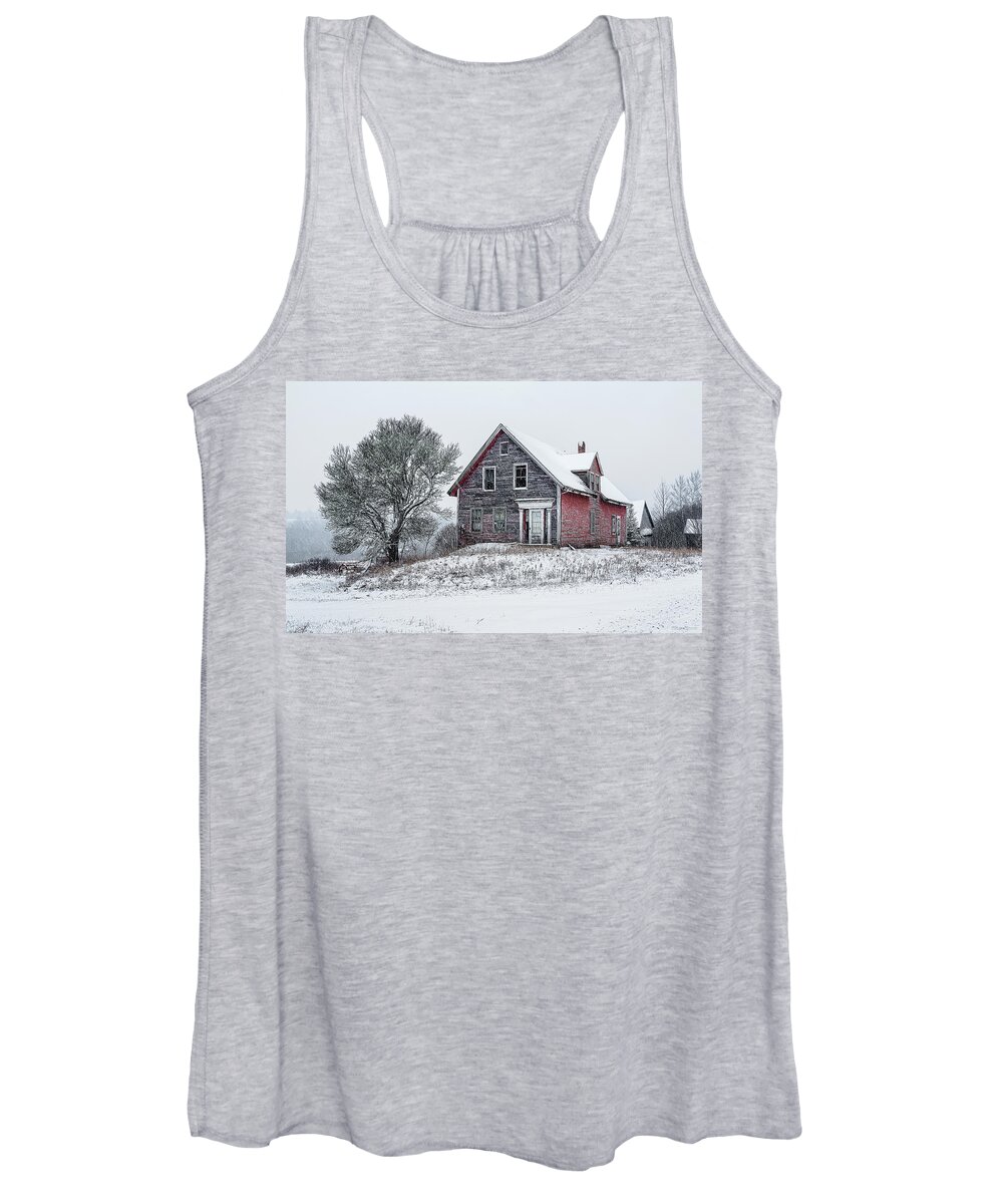 Abandoned Farmhouse Women's Tank Top featuring the photograph Abandoned Farmhouse by Marty Saccone