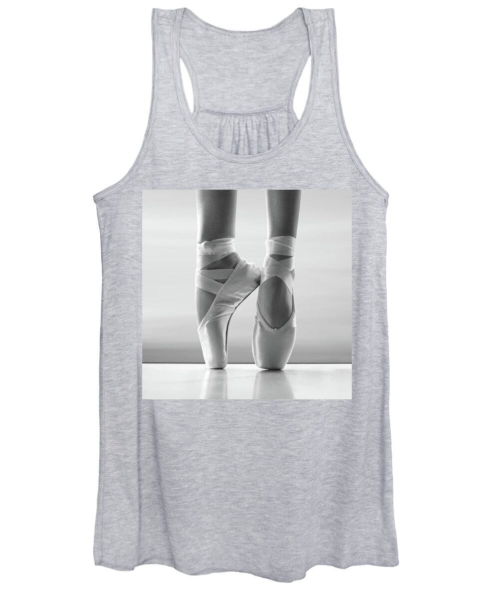Dancer Women's Tank Top featuring the photograph Ballet En Pointe Black And White by Laura Fasulo