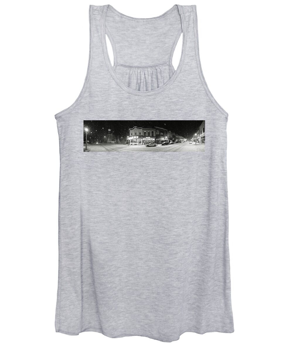Black And White Women's Tank Top featuring the digital art Columbus WI by Rod Melotte