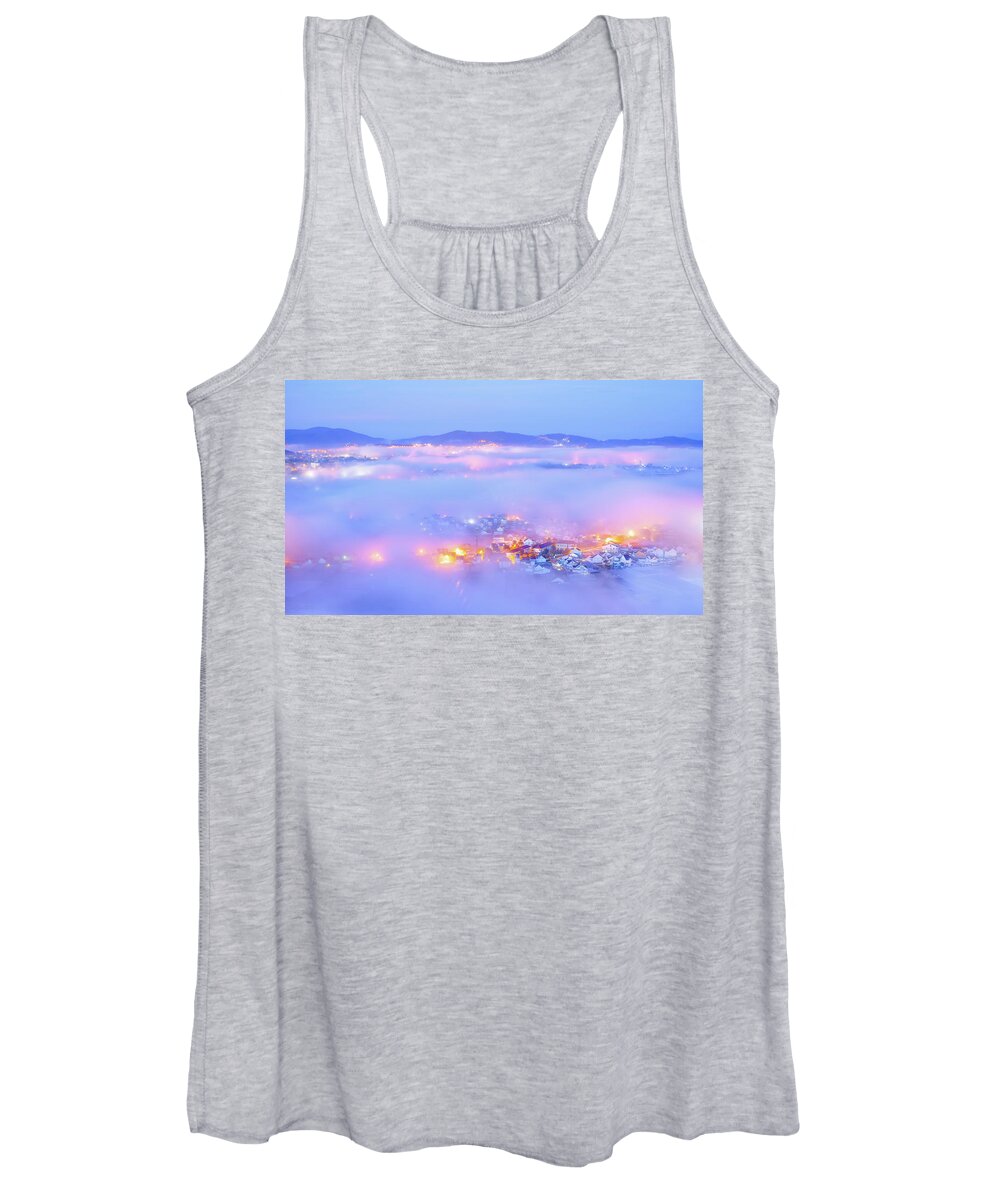 Awesome Women's Tank Top featuring the photograph Dawn On The Fog City by Khanh Bui Phu