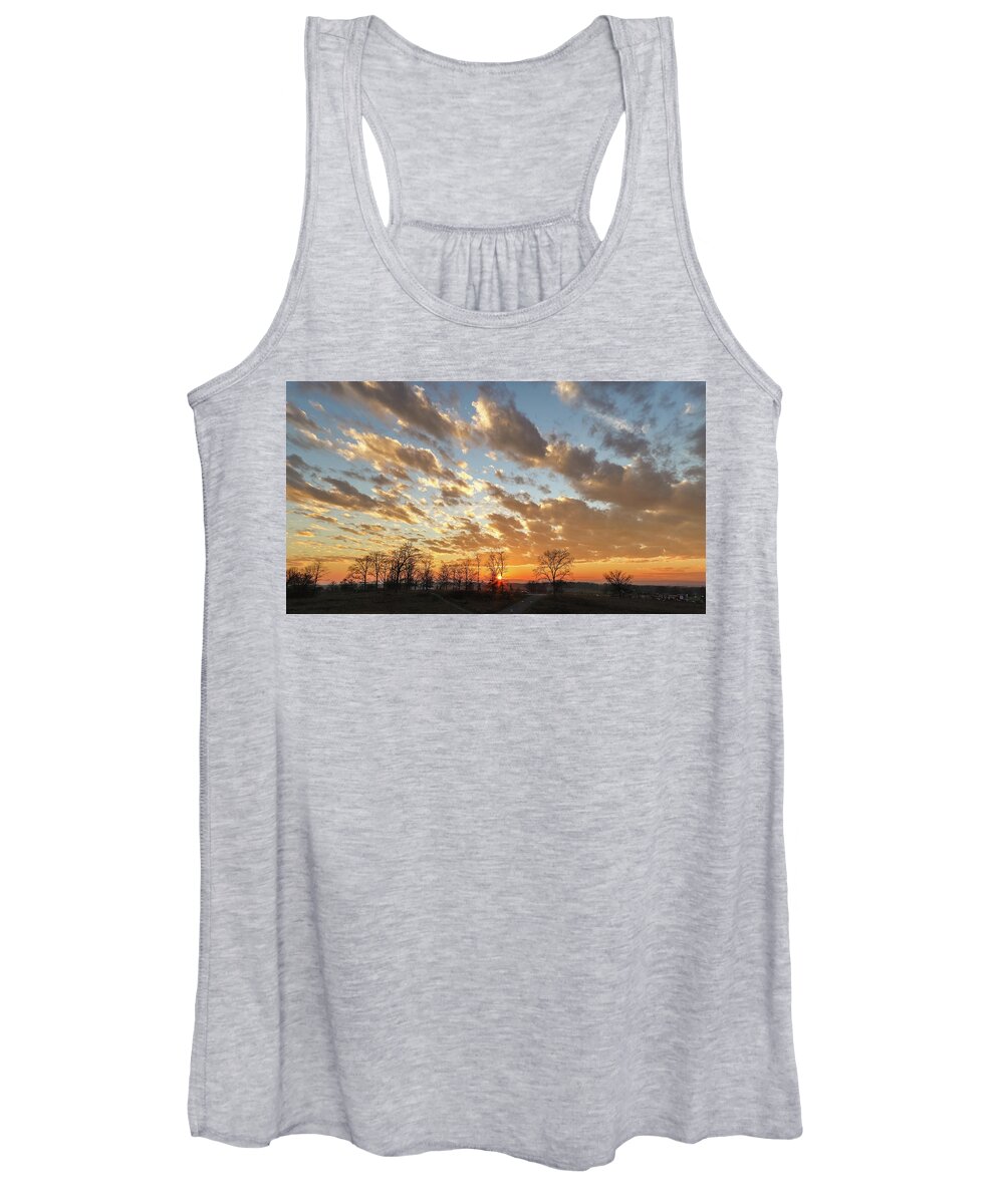 Landscapes Women's Tank Top featuring the photograph Sunset in Gettysburg by Amelia Pearn