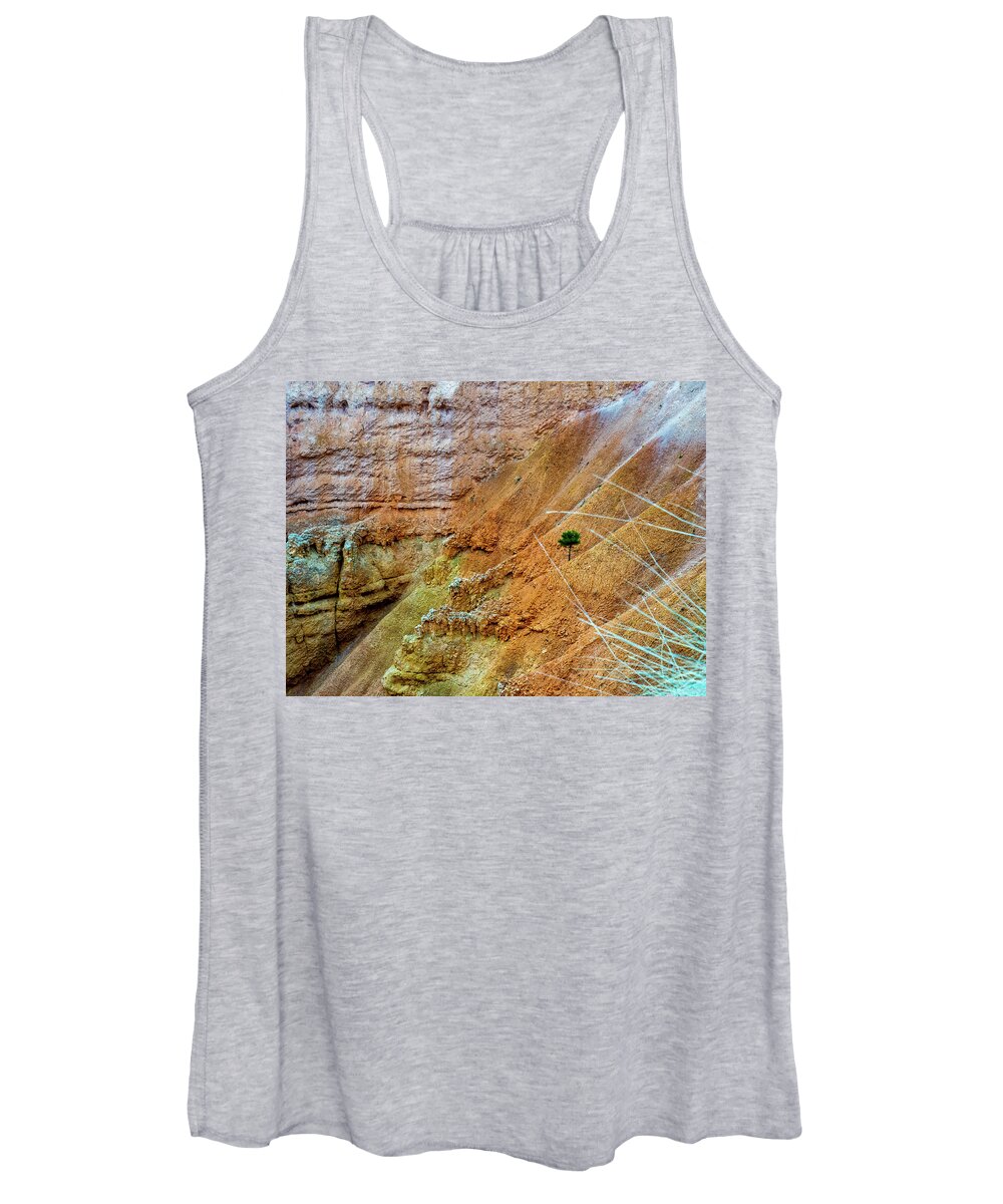 Bryce Canyon Women's Tank Top featuring the photograph The Lone Tree by Leslie Struxness