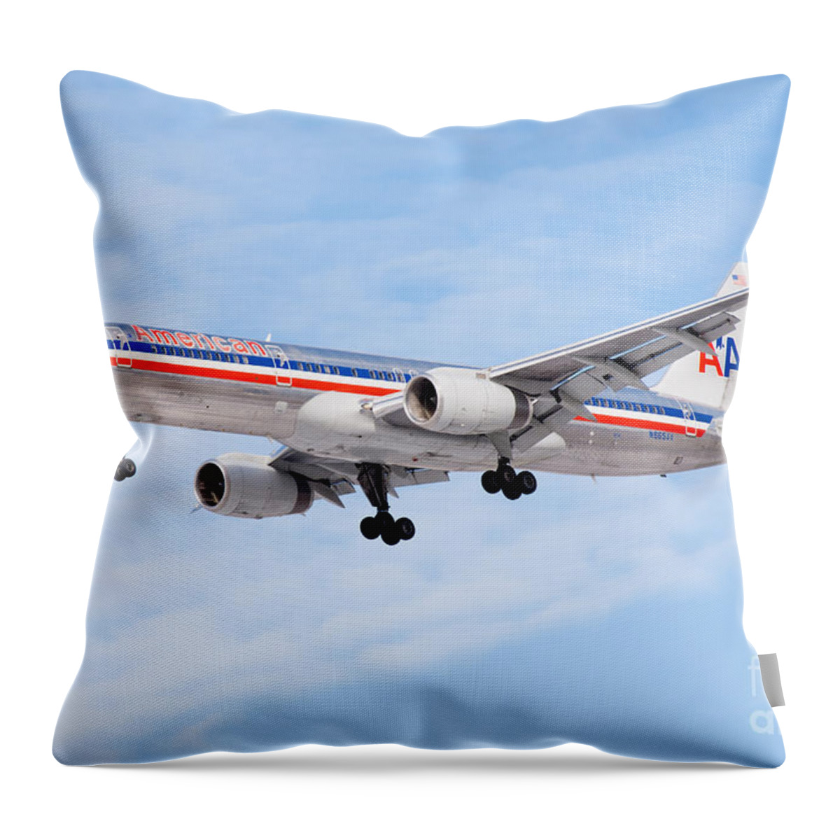 757 Throw Pillow featuring the photograph Amercian Airlines Boeing 757 Airplane Landing by Paul Velgos