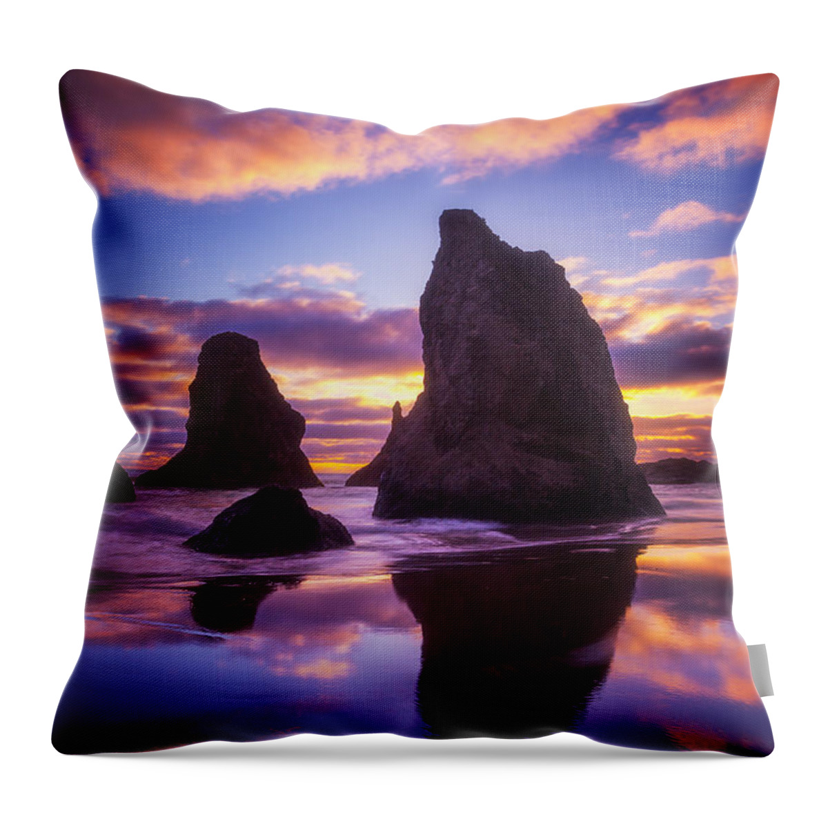 Sunset Throw Pillow featuring the photograph Bandon's Sunset Light Show by Darren White