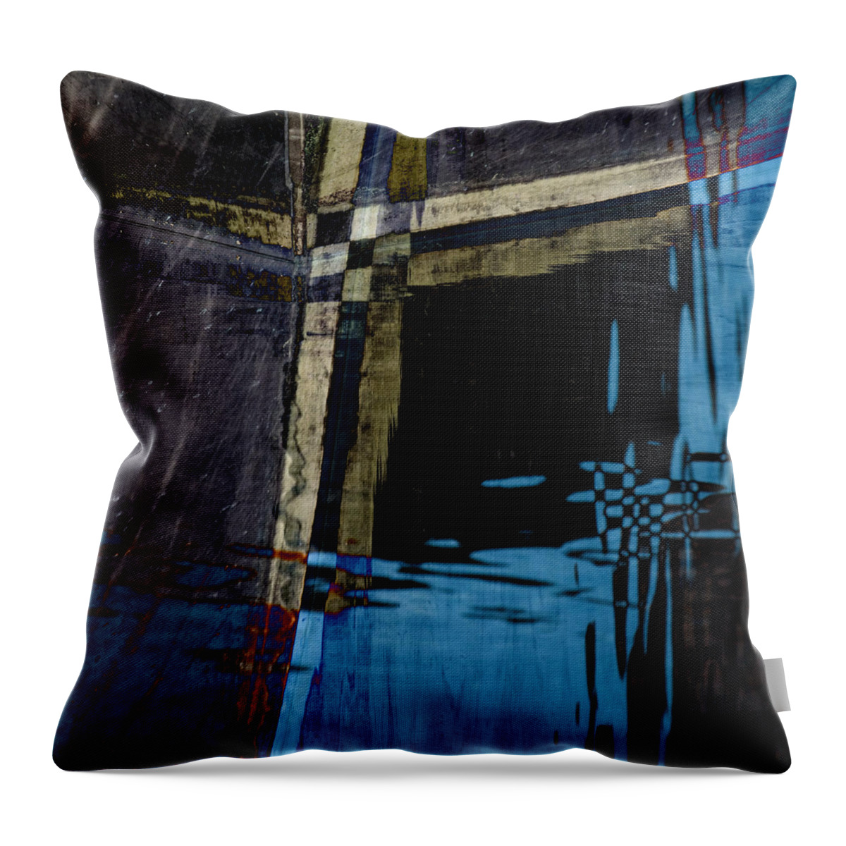 Low Tide Throw Pillow featuring the photograph Low Tide 3 by Carol Leigh