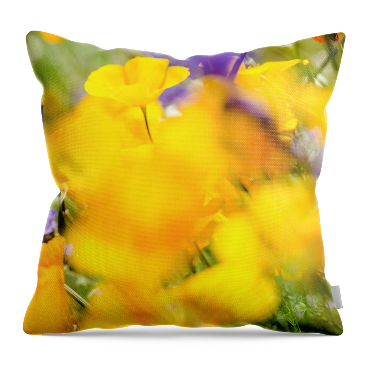 Flower Throw Pillow featuring the photograph Middle Of The Crowd by Tamara Becker