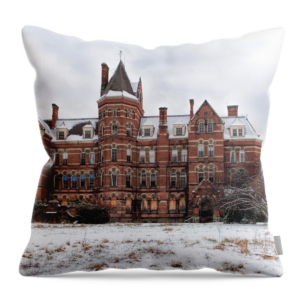 Kirkbride Throw Pillow featuring the photograph The Kirk by Rick Kuperberg Sr