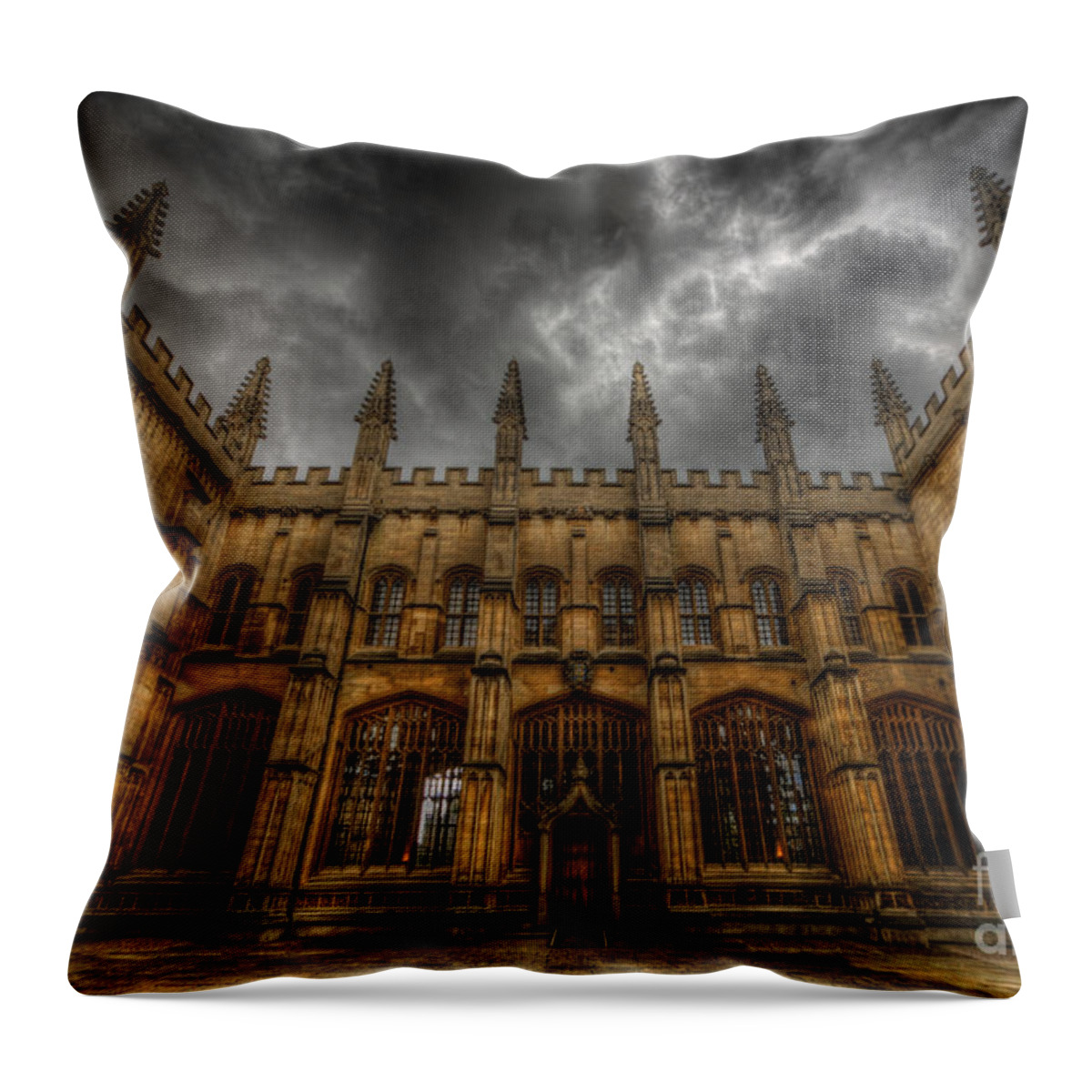 Yhun Suarez Throw Pillow featuring the photograph Bodleian Library by Yhun Suarez