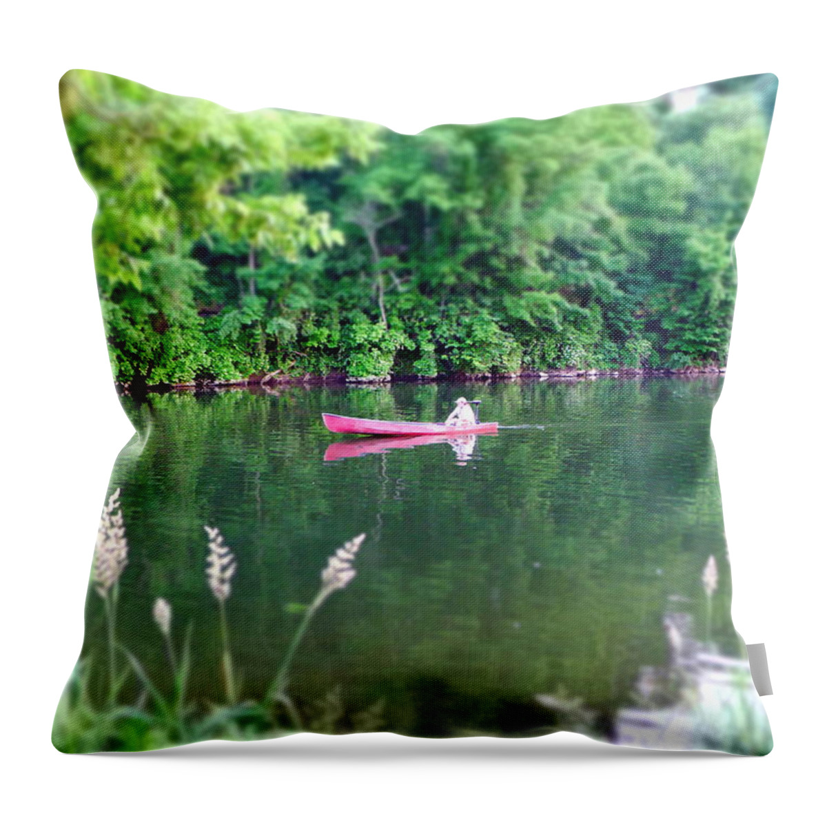 Brandywine River Throw Pillow featuring the photograph The red canoe by Richard Reeve